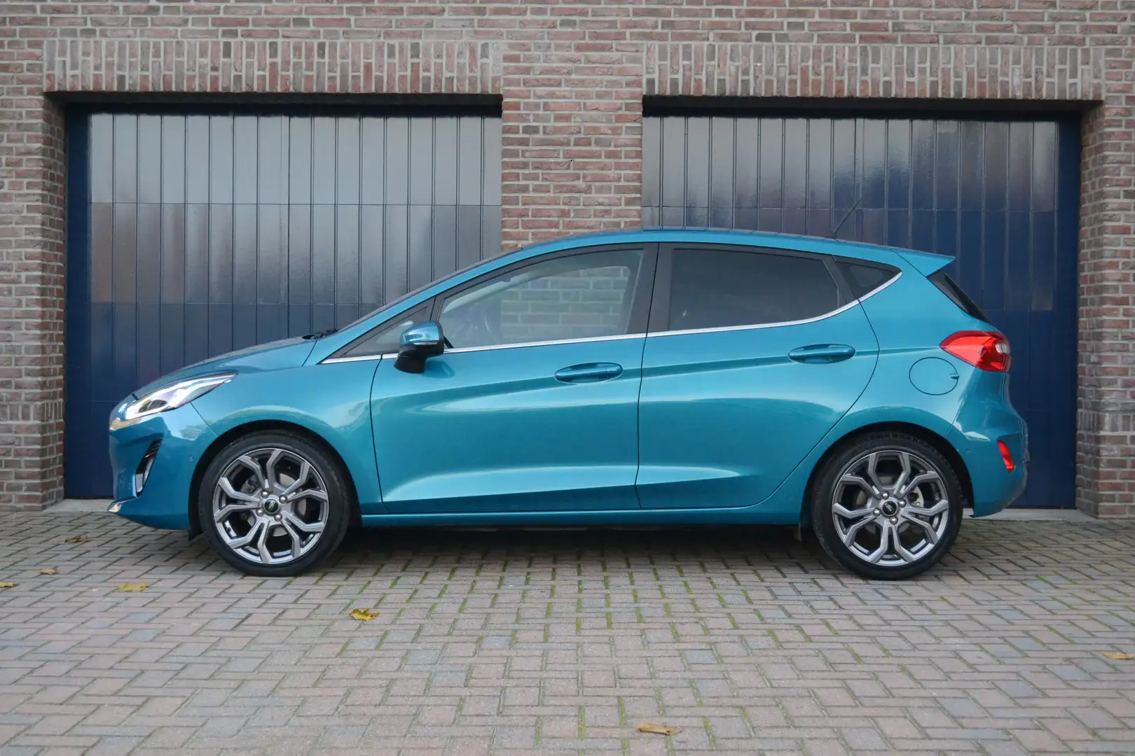 Ford Fiesta 1.0 EcoBoost 125pk Titanium | Camera | Leder | Tre Bleu - 2