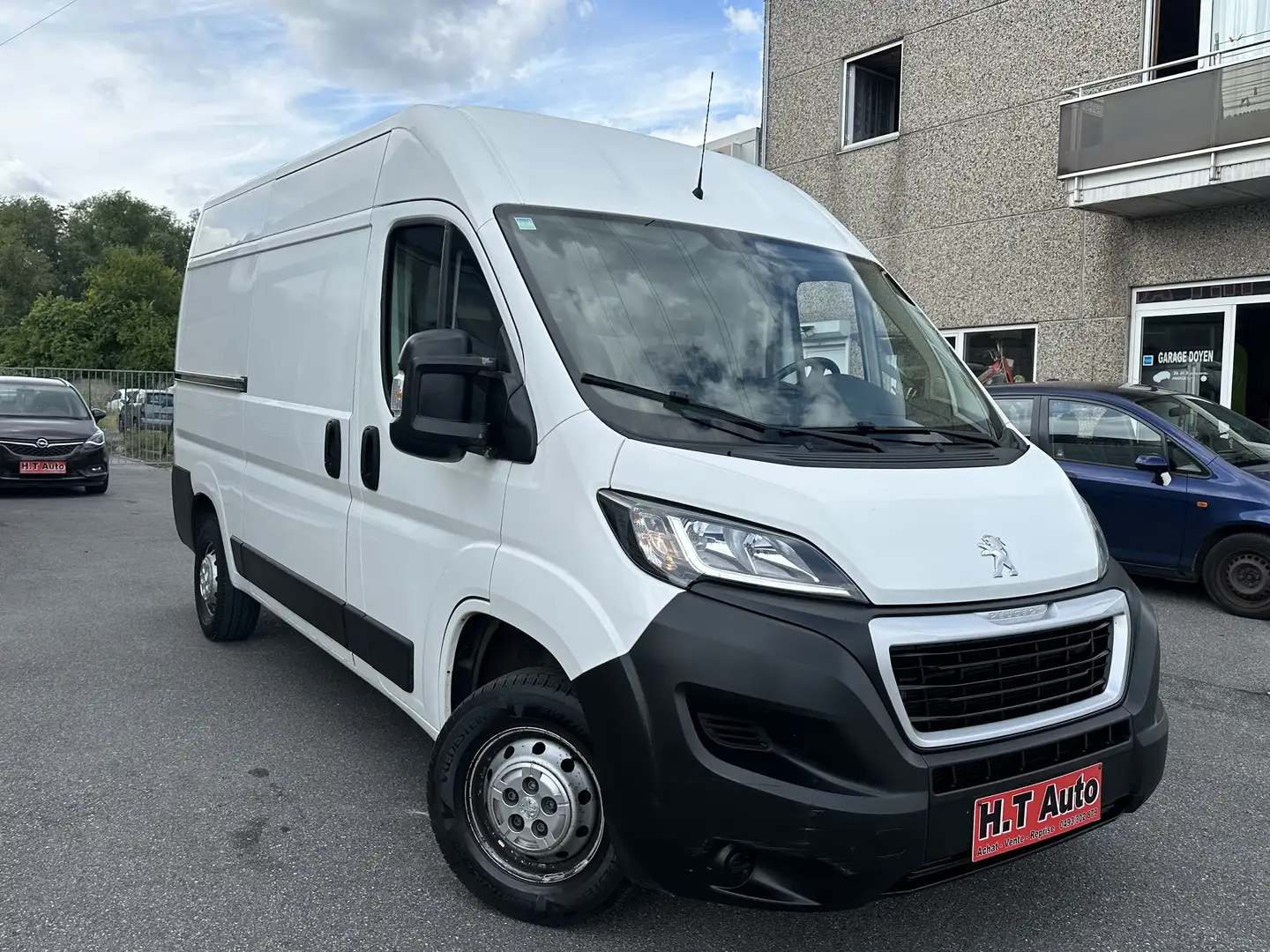 Peugeot Boxer 2.0 BlueHDi L2H2/Utilitaire/3 places/Airco/Tvac Білий - 2