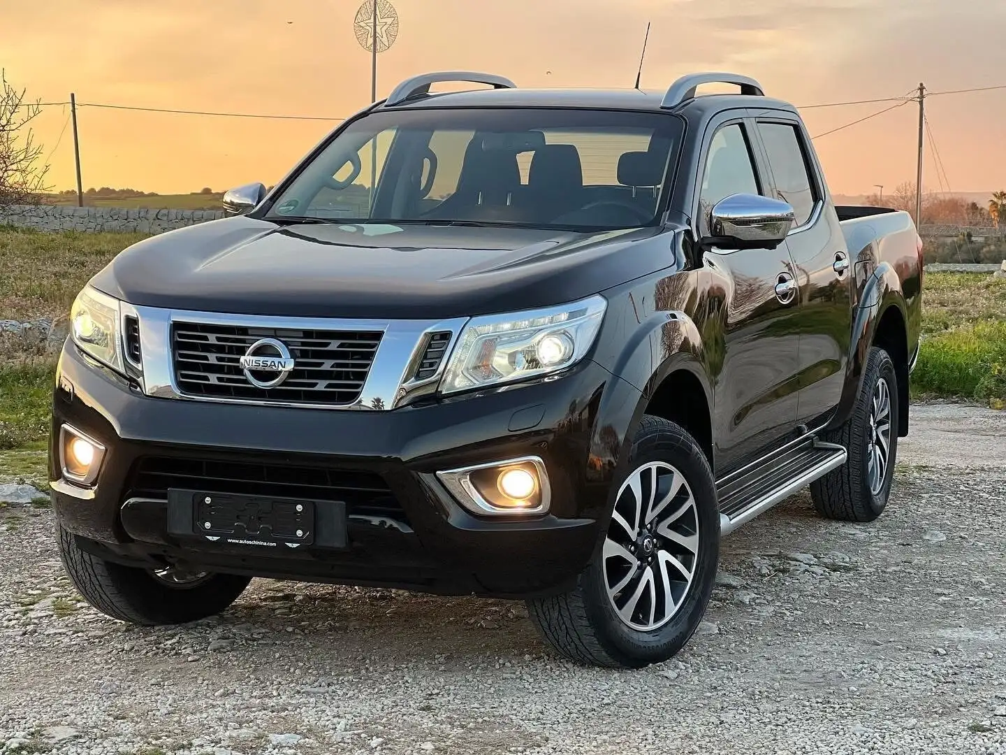 Nissan Navara 2.3 dCi 190 CV 4WD Double Cab N-Connecta Schwarz - 1