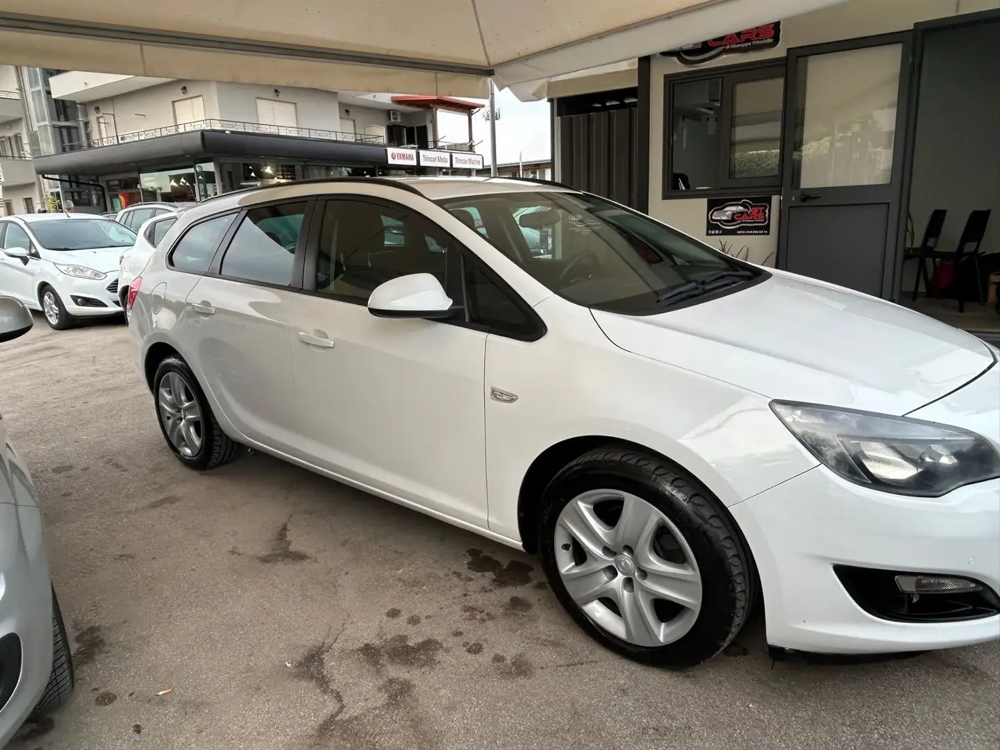 Opel Astra Astra 5p 1.7 cdti Elective 110cv Bianco - 1
