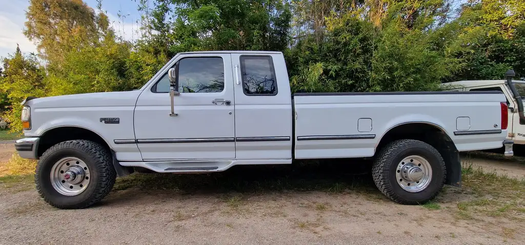 Ford F 250 1993 из Европы — купить под ключ