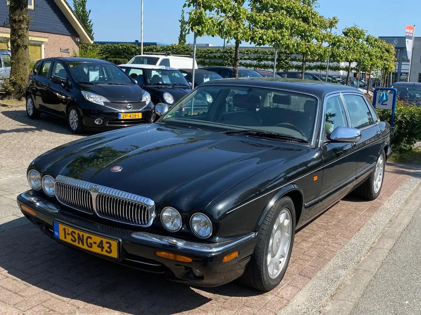 Daimler Super Eight 4.0 V8 LWB 363pk, Klasse Apart| Youngtimer Gris - 2