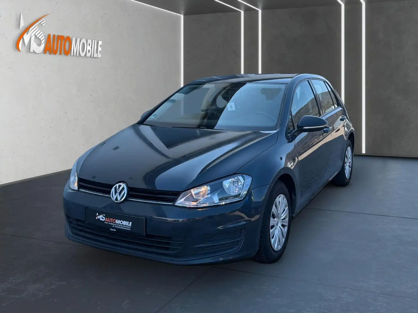 Volkswagen Golf VII Lim. Trendline BMT Grijs - 1