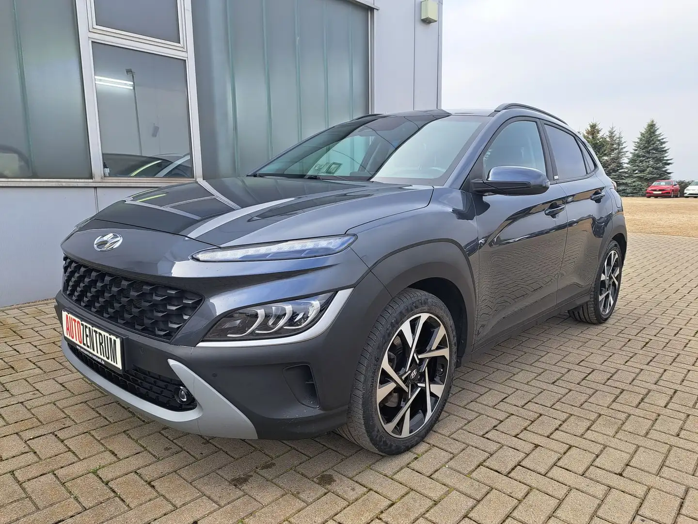Hyundai KONA Intro LED NAVI KAMERA AHK KRELL-SOUNDSYSTEM Grau - 1