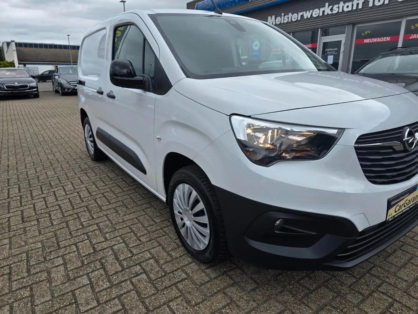 Opel Combo Cargo/AHK/DAB/Tempom./PDC Weiß - 2