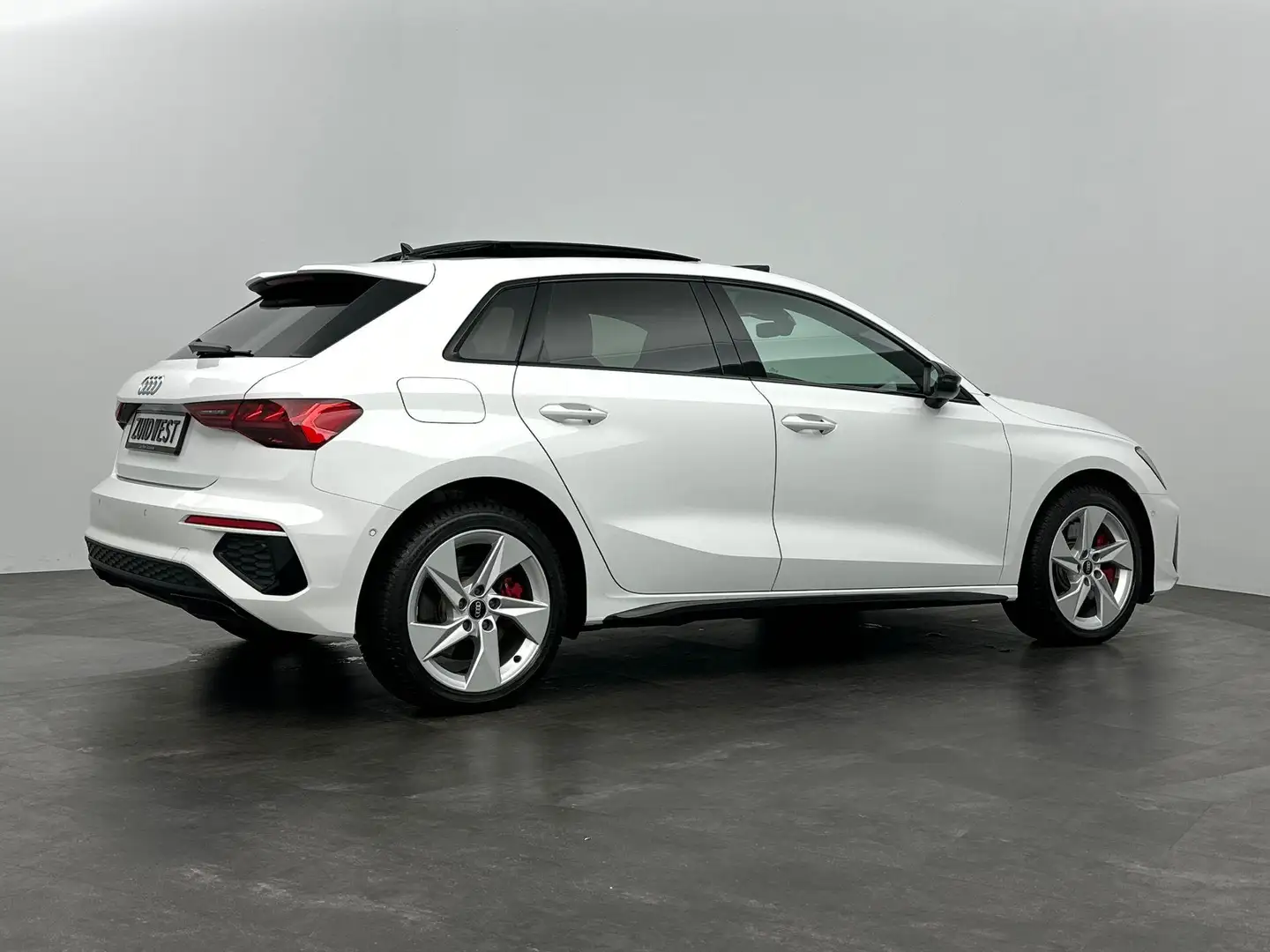 Audi A3 Sportback 45 TFSI e S-Line Pano B&O Matrix Carplay Wit - 2