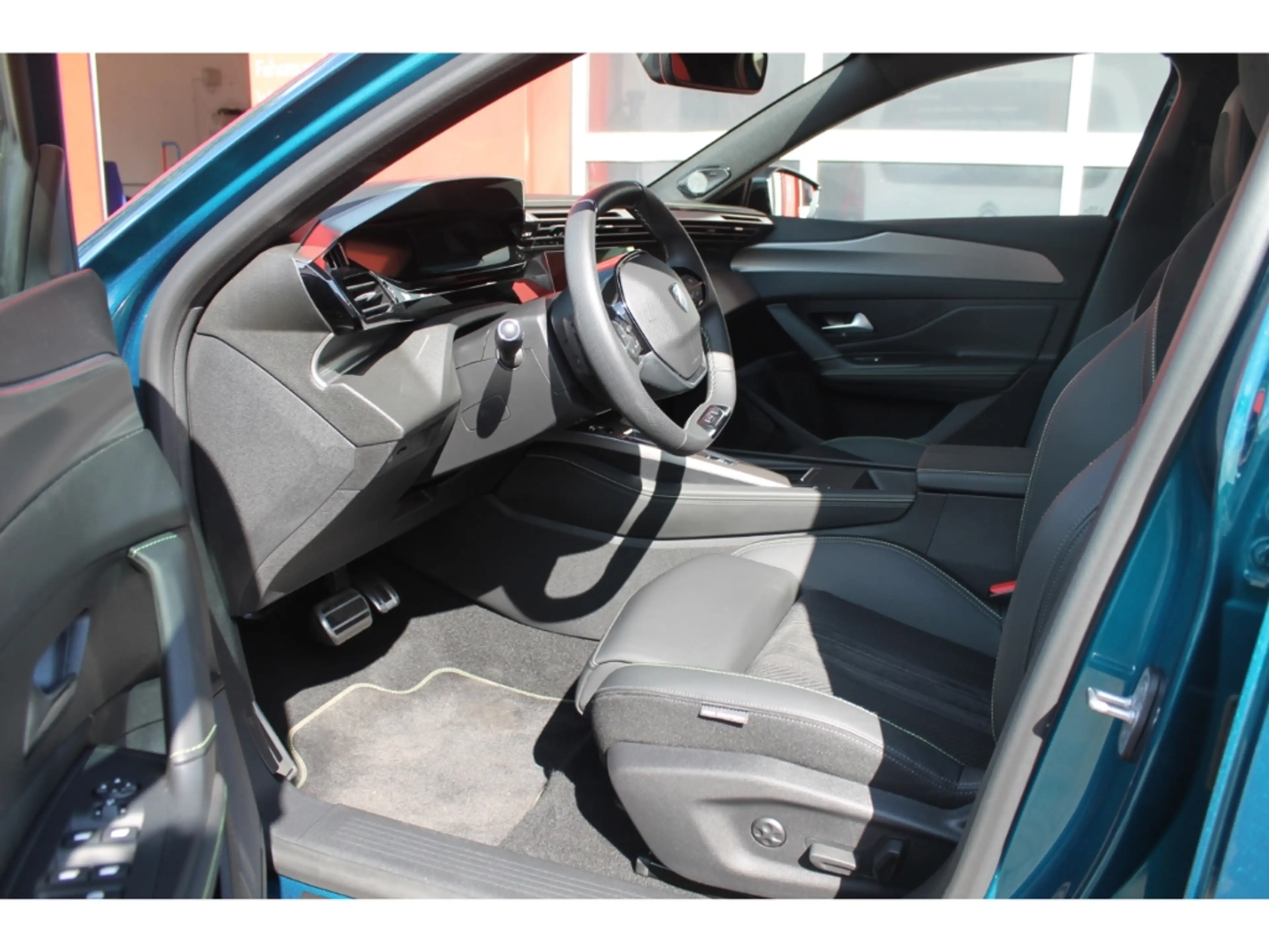 Peugeot 408 Elektro 210 GT 360 Navi Shz eHk Focal eSitz — photo 7
