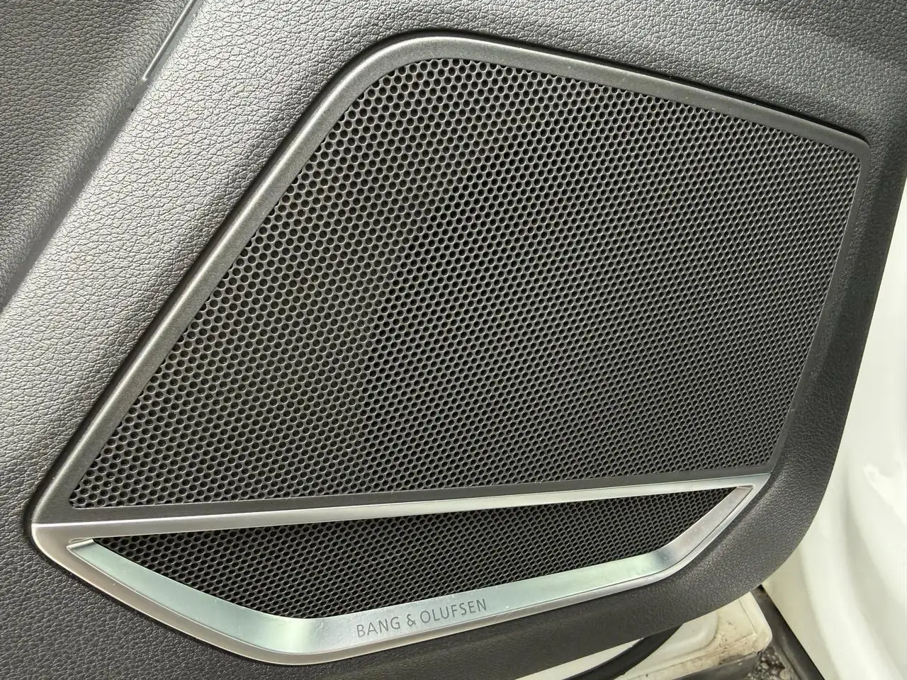 Audi Q3 снимка Audi Q3