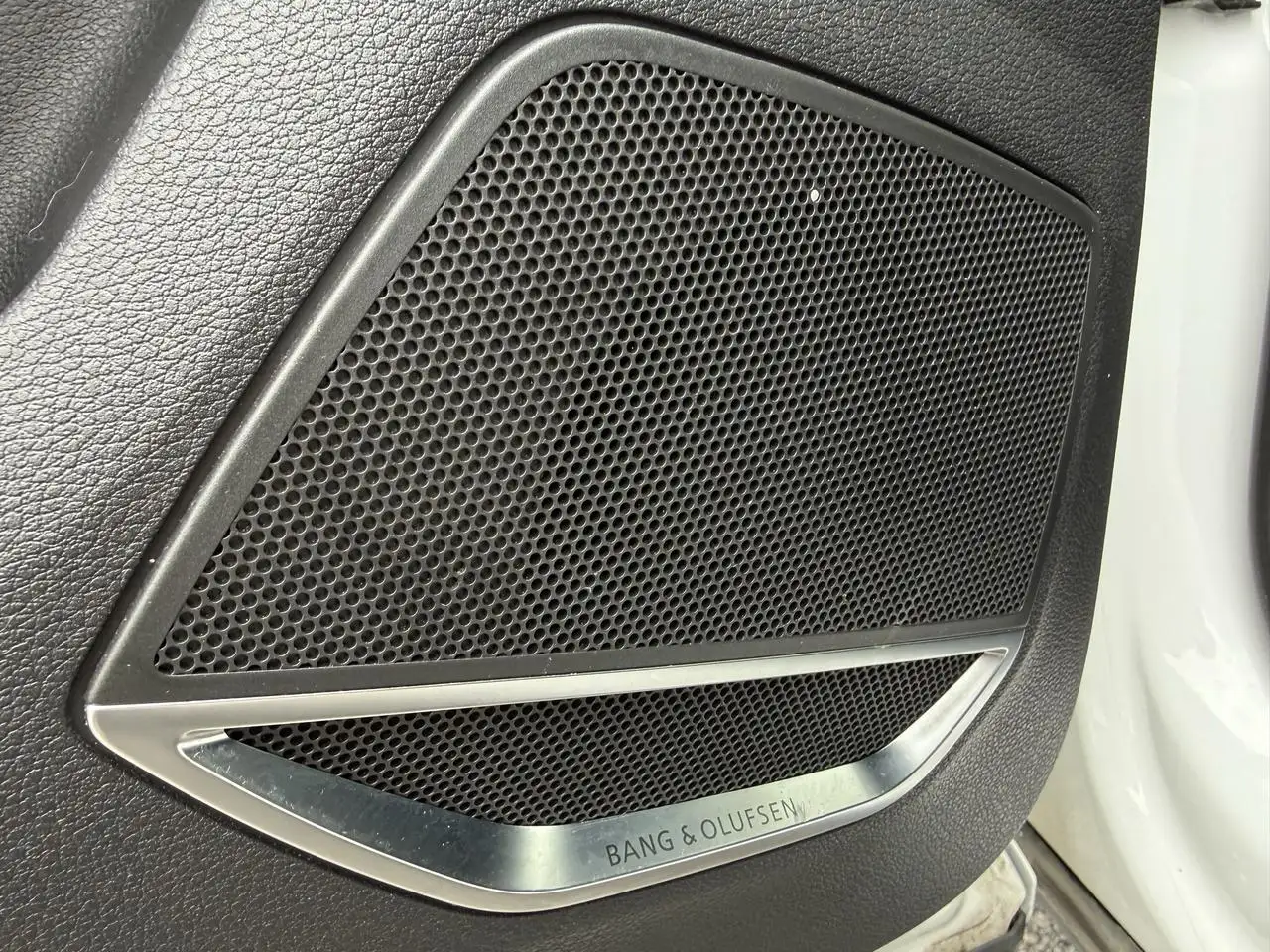 Audi Q3 снимка Audi Q3
