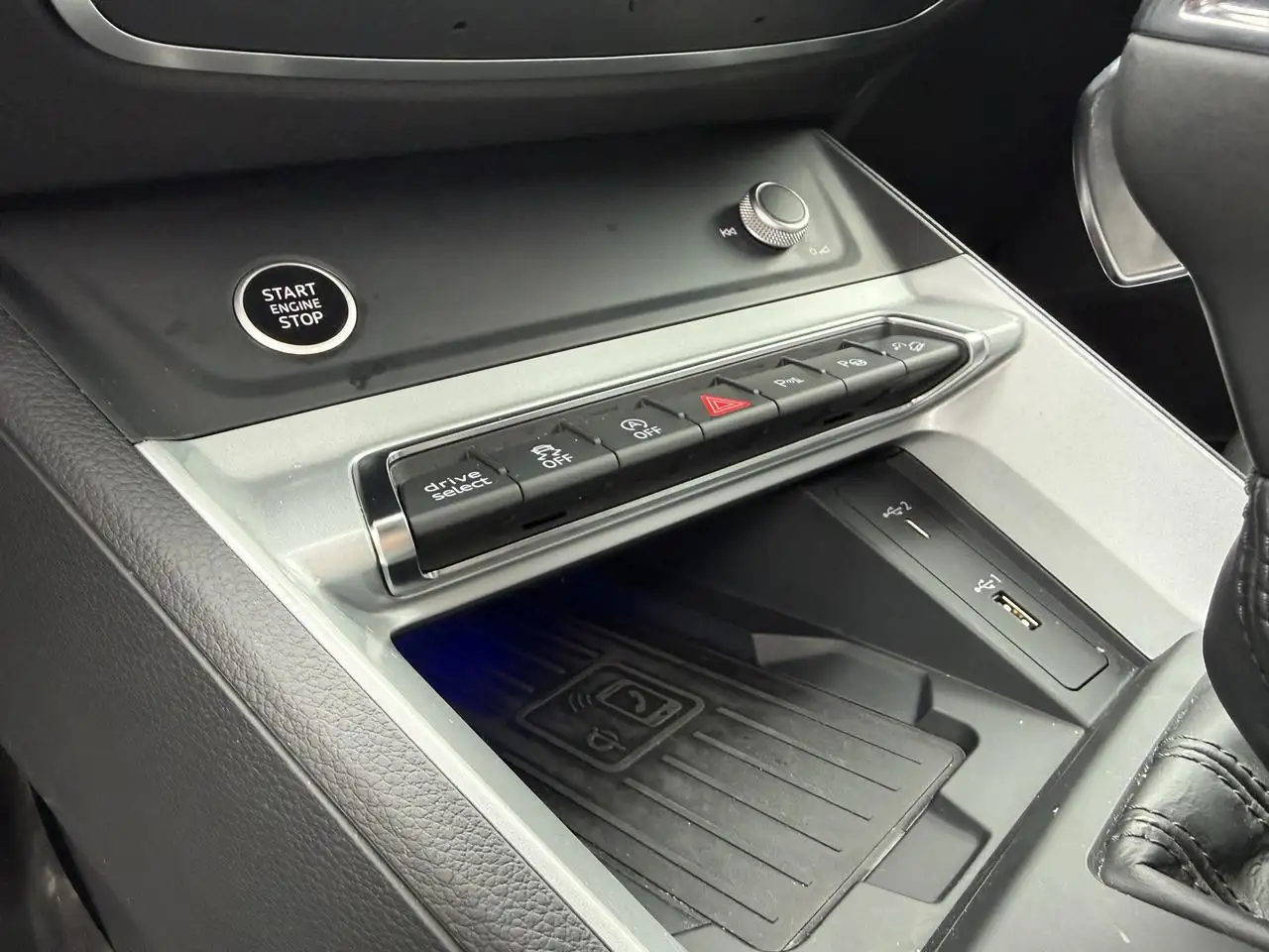 Audi Q3 снимка Audi Q3