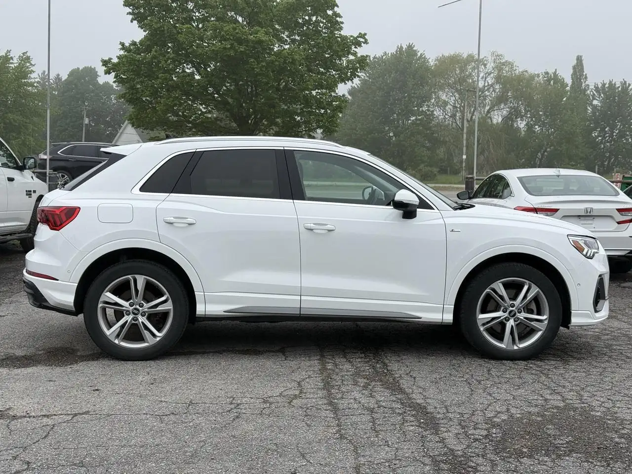 Audi Q3 снимка Audi Q3