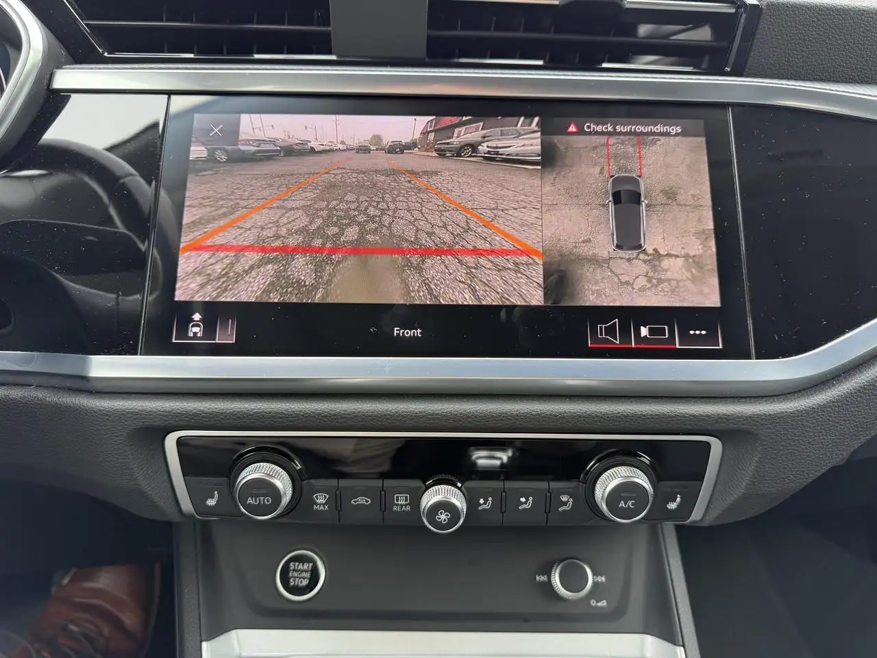 Audi Q3 снимка Audi Q3