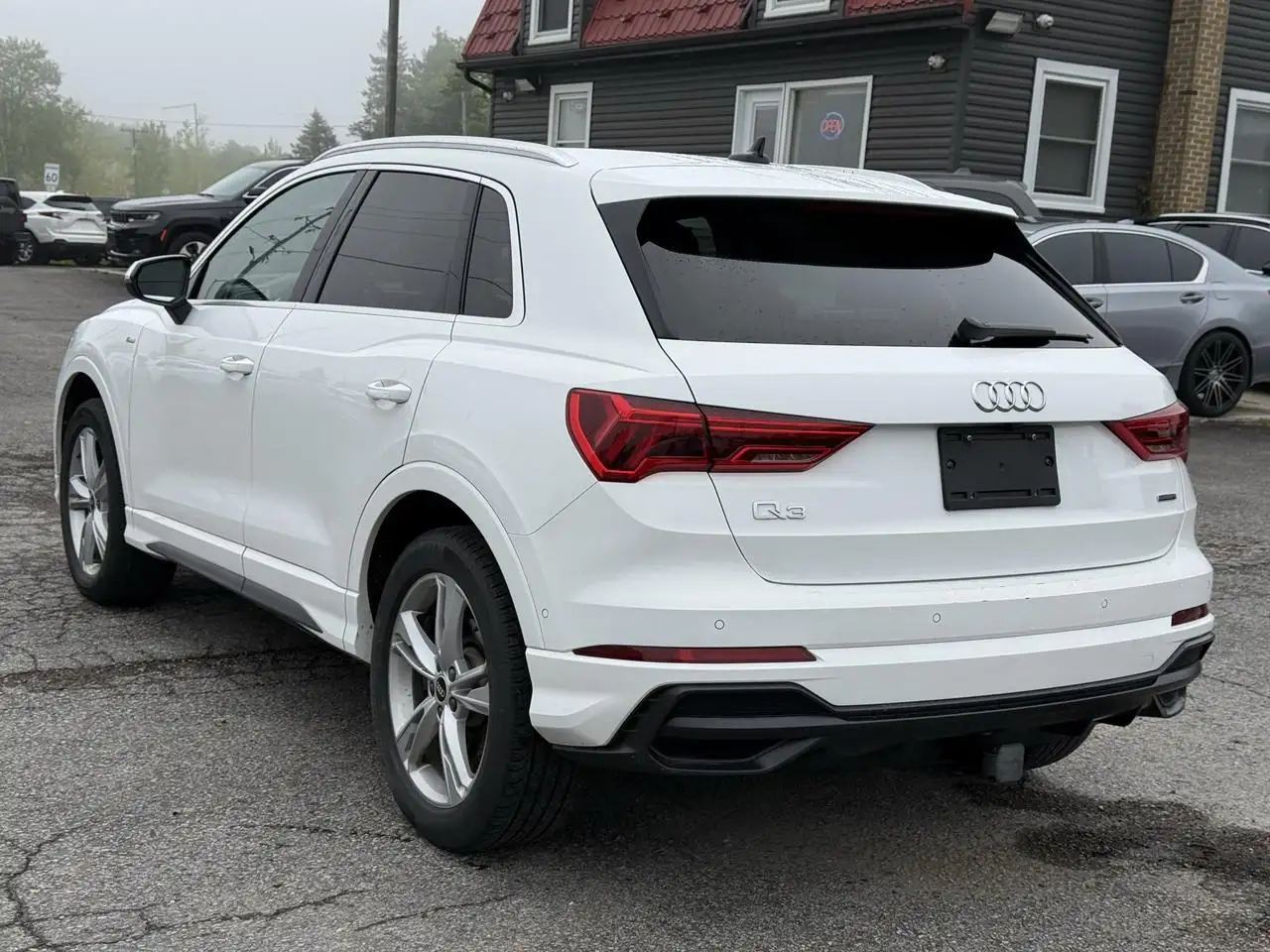 Audi Q3 снимка Audi Q3
