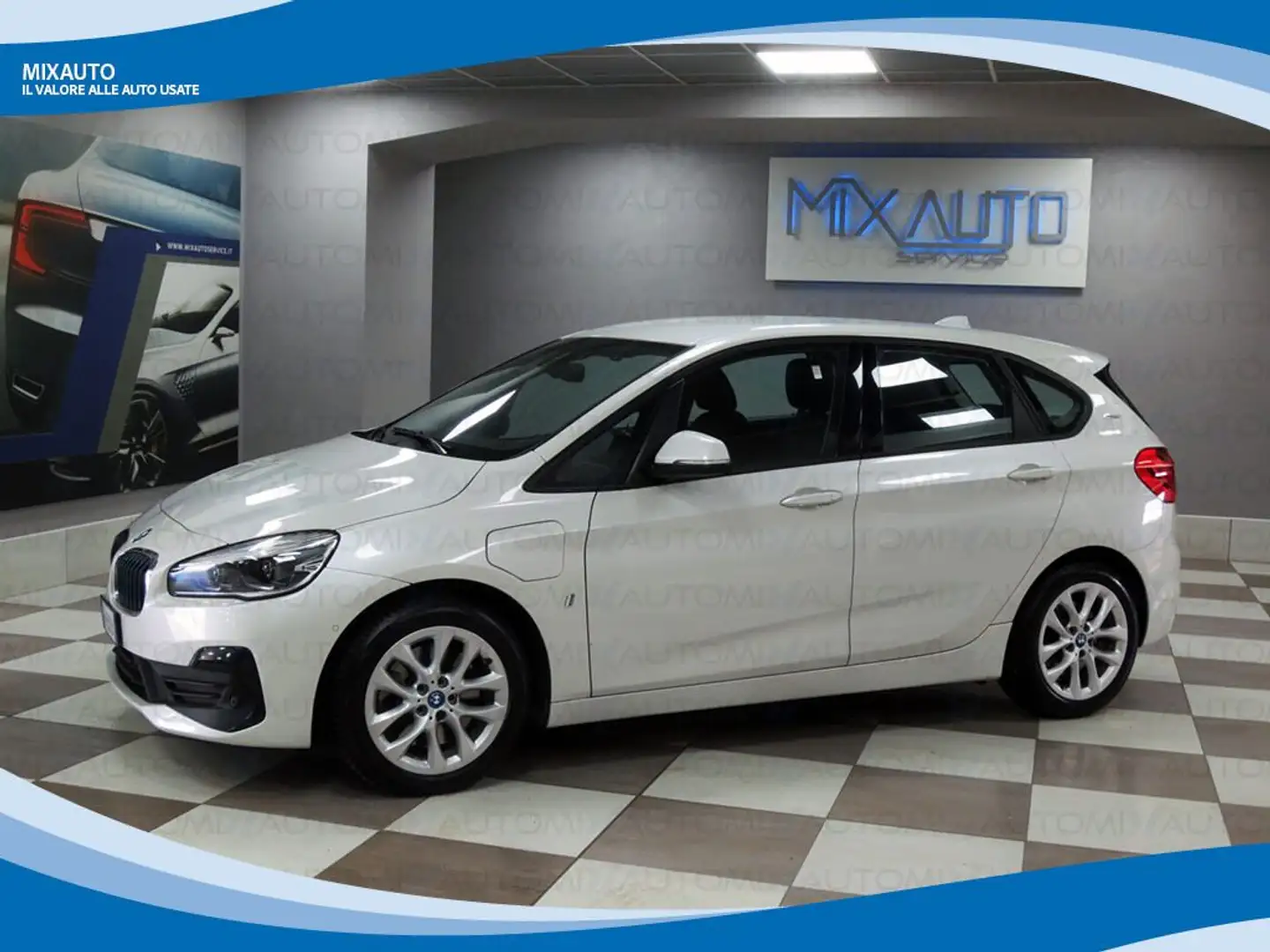 BMW 225 xe Active Tourer iPerformance Business AUT EU6 Fehér - 1