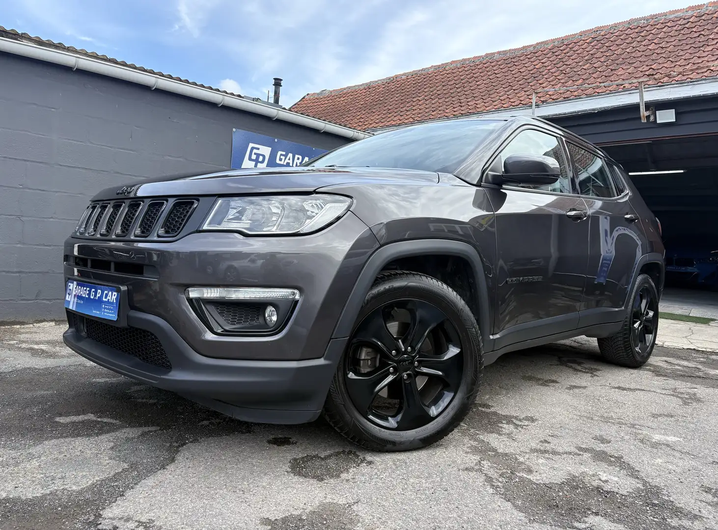 Jeep Compass 1.6 MJD 4x2 Night Eagle Grijs - 1