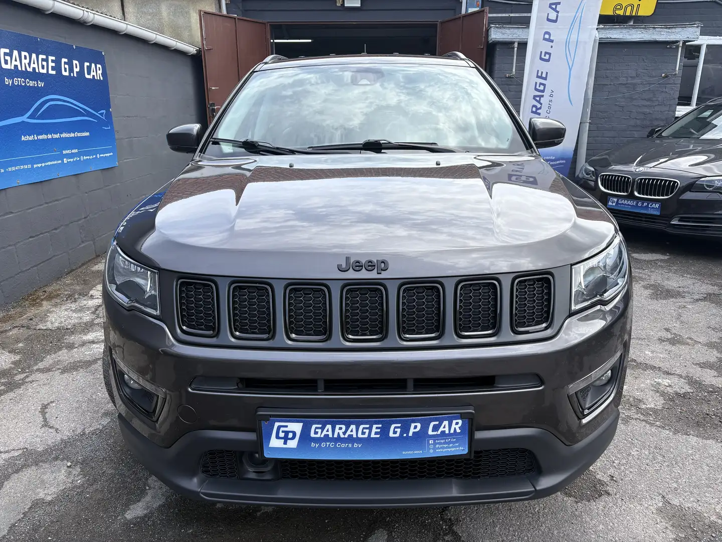 Jeep Compass 1.6 MJD 4x2 Night Eagle Grijs - 2