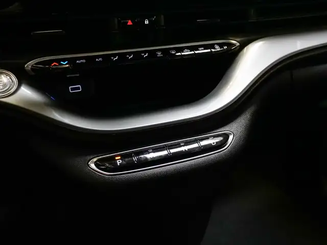 Fiat 500E view 14