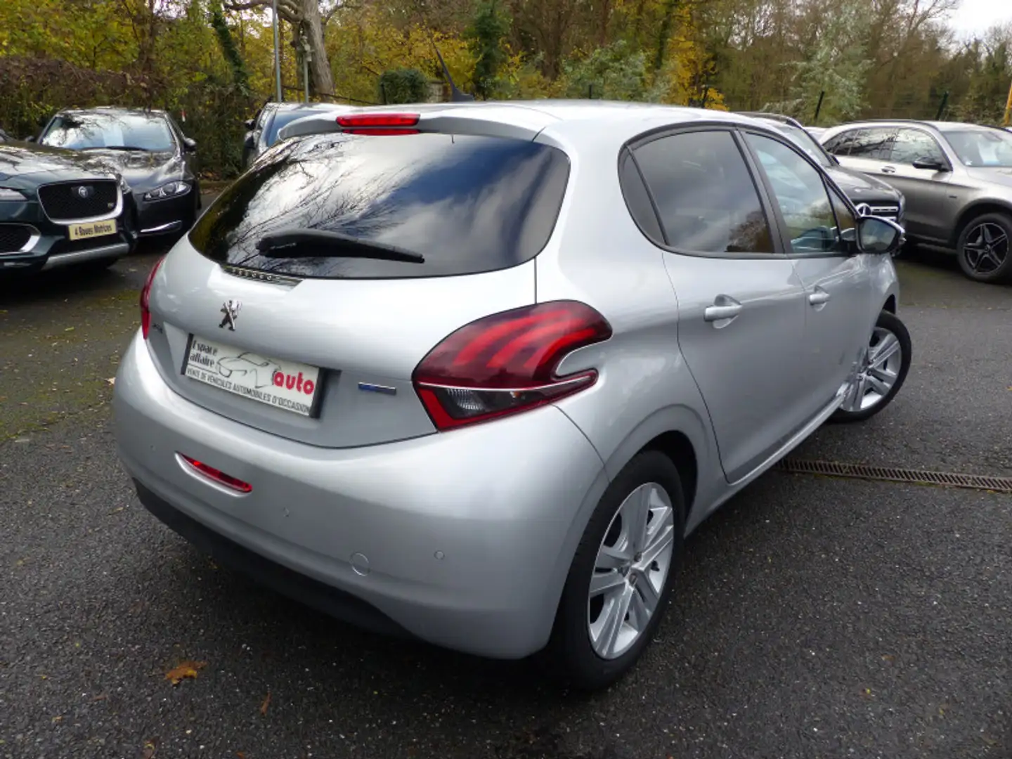 Peugeot 208 1.2 PURETECH 82CH STYLE 5P Gris - 2