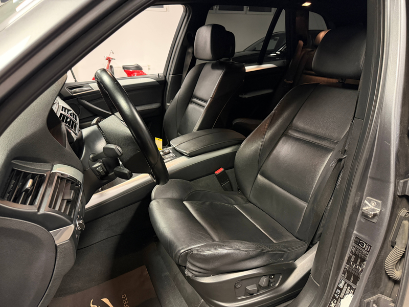 BMW X5 30d E70 LCI M Sportpaket /AHK/HUD/SOFT/360°/ATM/CARPLAY — photo 12