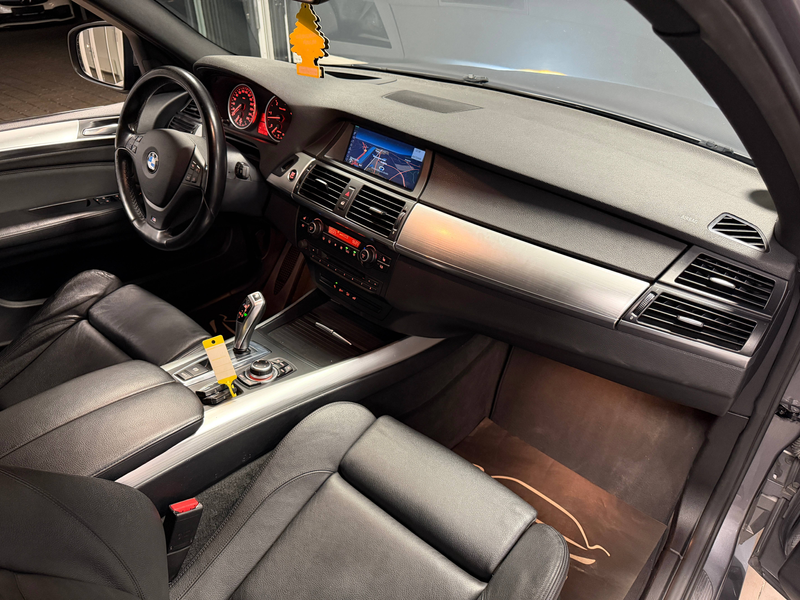 BMW X5 30d E70 LCI M Sportpaket /AHK/HUD/SOFT/360°/ATM/CARPLAY — photo 15