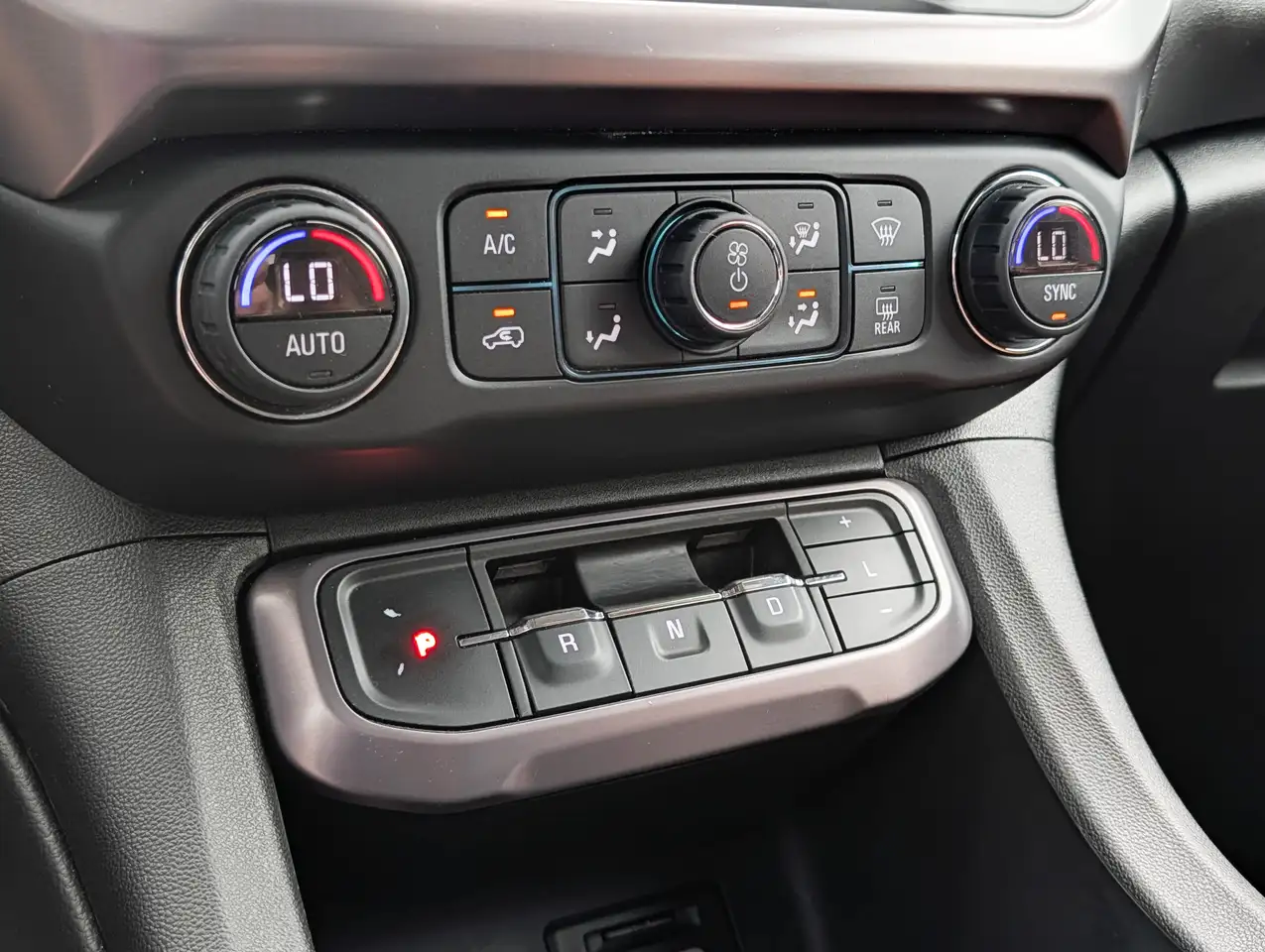 GMC Acadia fotografie GMC Acadia