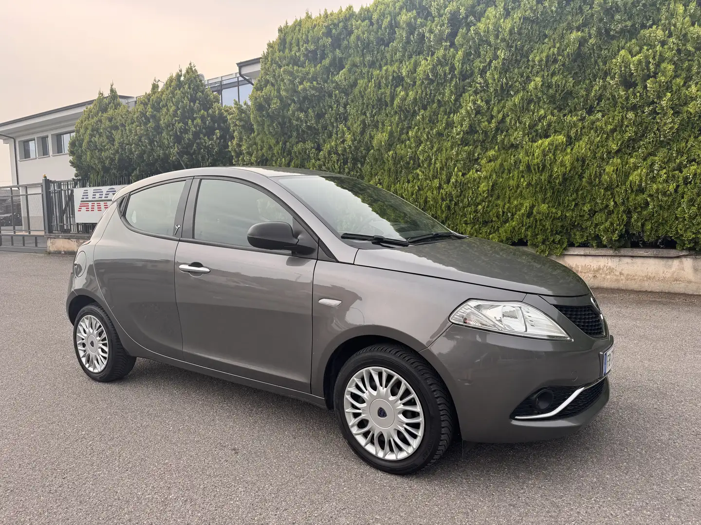 Lancia Ypsilon 1.2 8v Gold s&s 69cv - 1