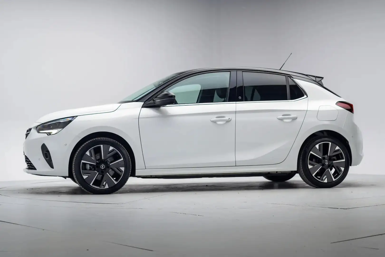 Opel Corsa-e Elegance 50 kWh 3-Fase Aut. [ Navigatie LED-Koplam Blanc - 2
