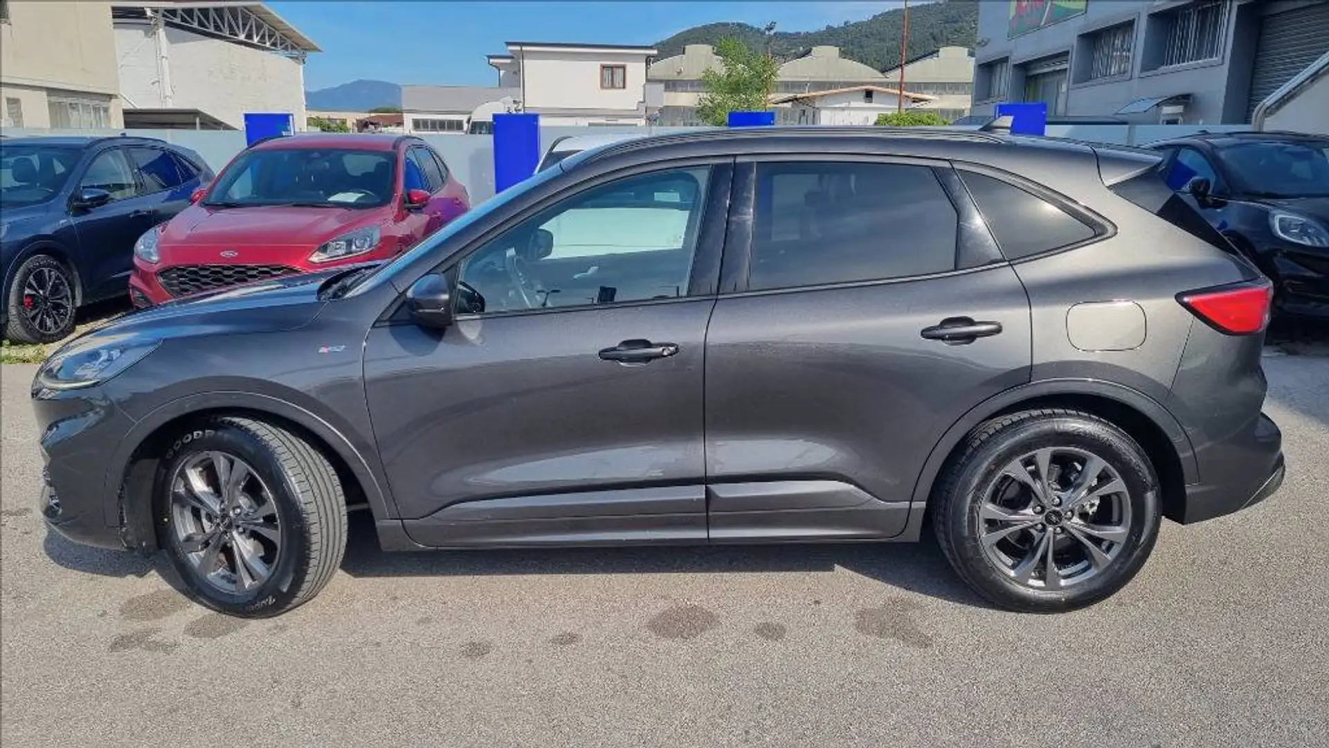 Ford Kuga 2.5 full hybrid st-line 2wd 190cv cvt Grigio - 2