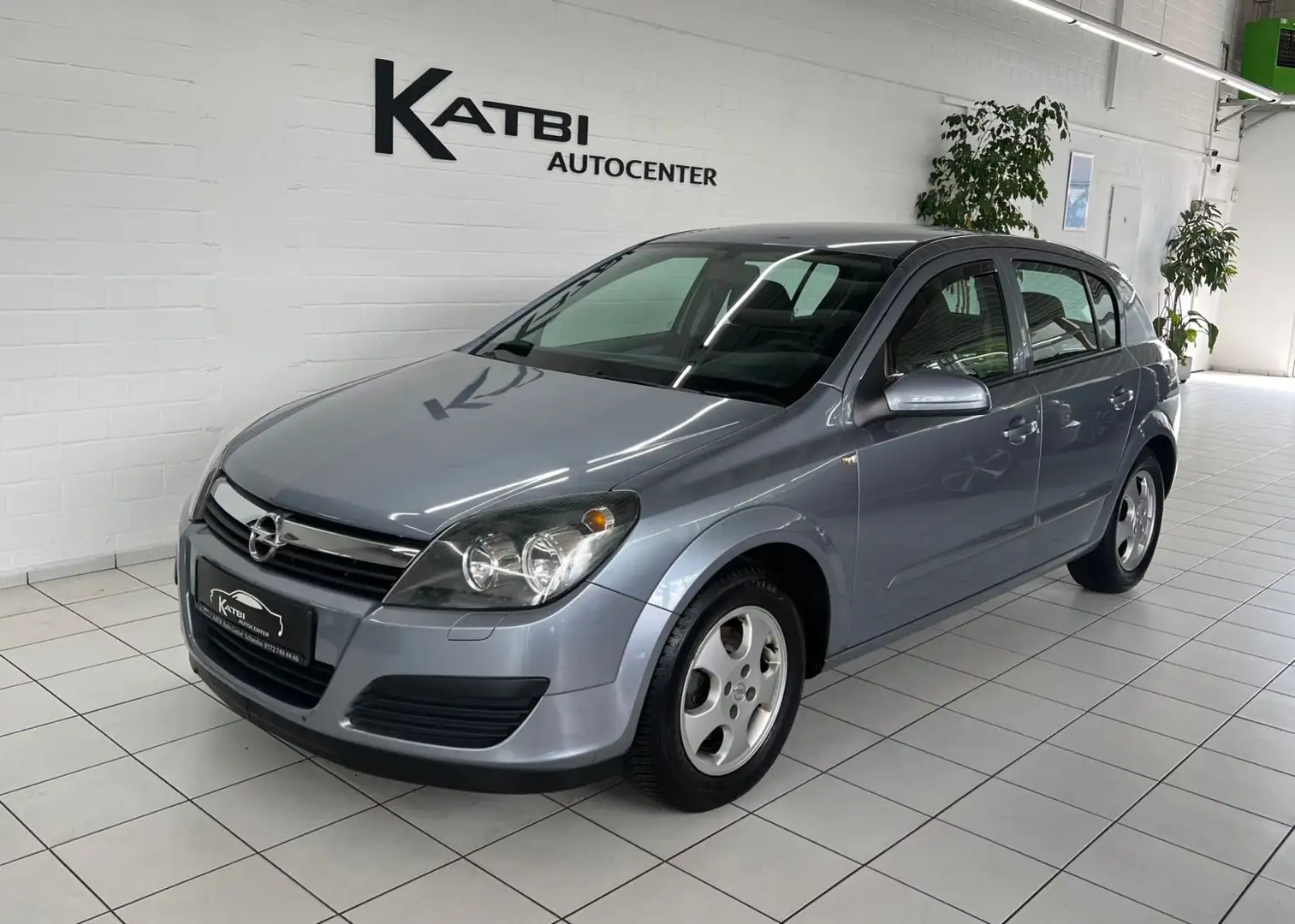 Opel Astra H 1.6 Edition HU 10.2025 Silber - 1