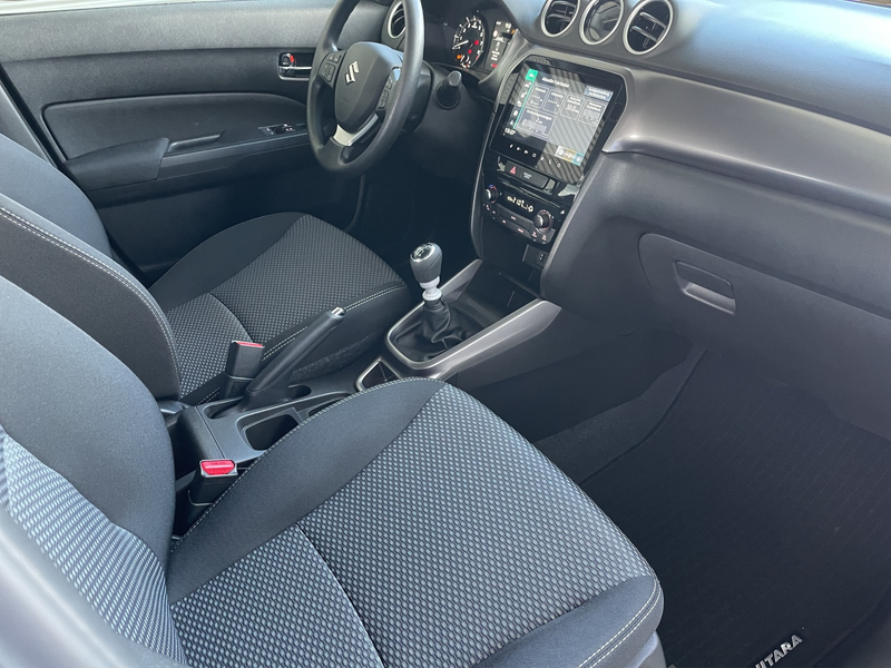 Suzuki Vitara 1.4 Mild-Hybrid Comfort+ NAVI KAMERA 17LM — photo 13