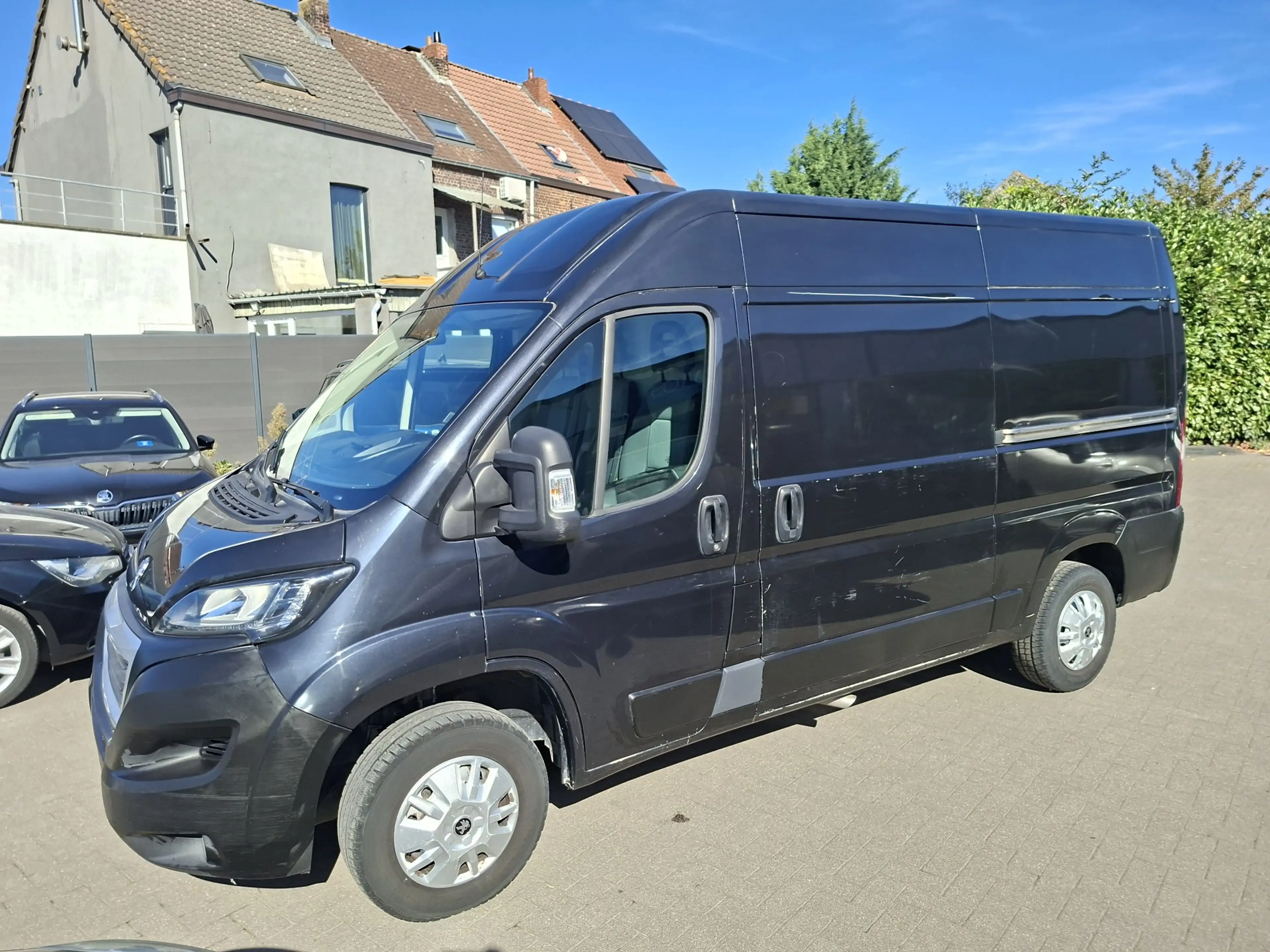 Peugeot Boxer 2.0 HDi H2/L2 UTILITAIRE — photo 10