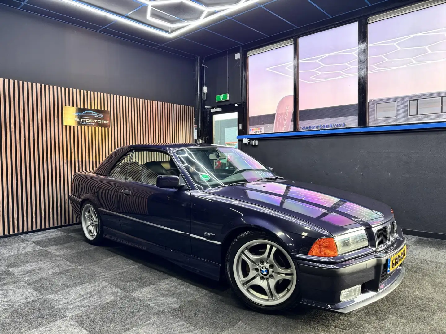 BMW 320 320i Cabrio maderaviolet M Pakket M vaderStoelen h Paars - 1