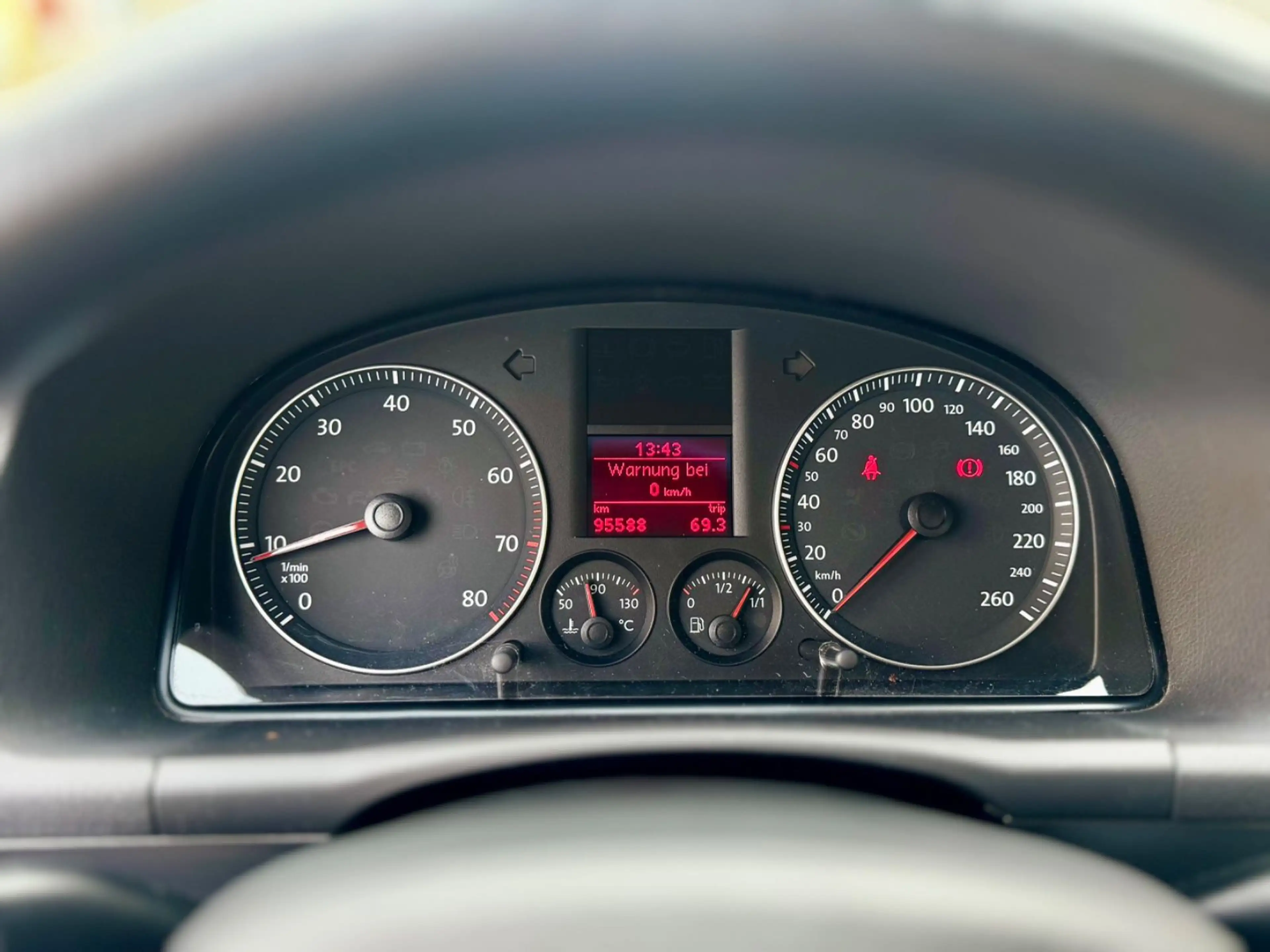 Volkswagen Touran 1.6 Conceptline-1.Hand-Rentnerfahrzeug — photo 14