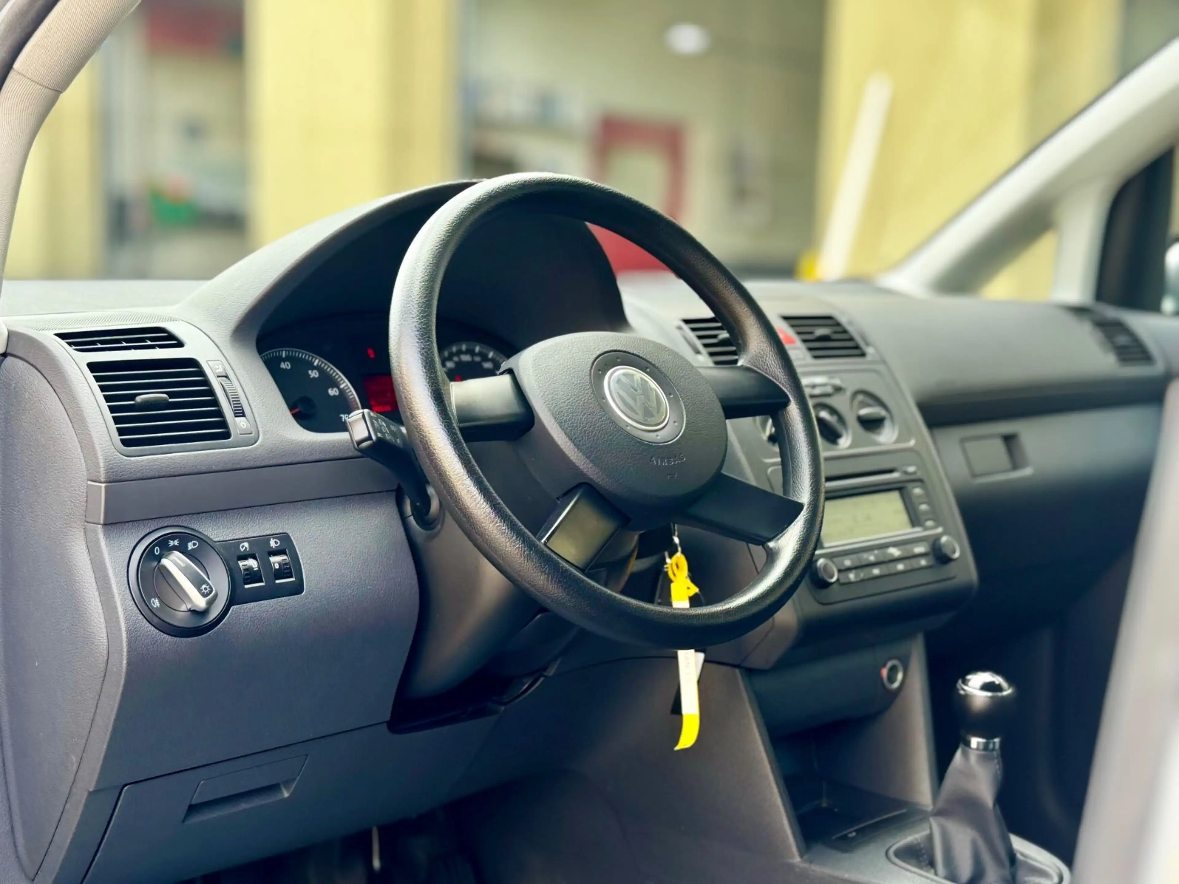 Volkswagen Touran 1.6 Conceptline-1.Hand-Rentnerfahrzeug — photo 13