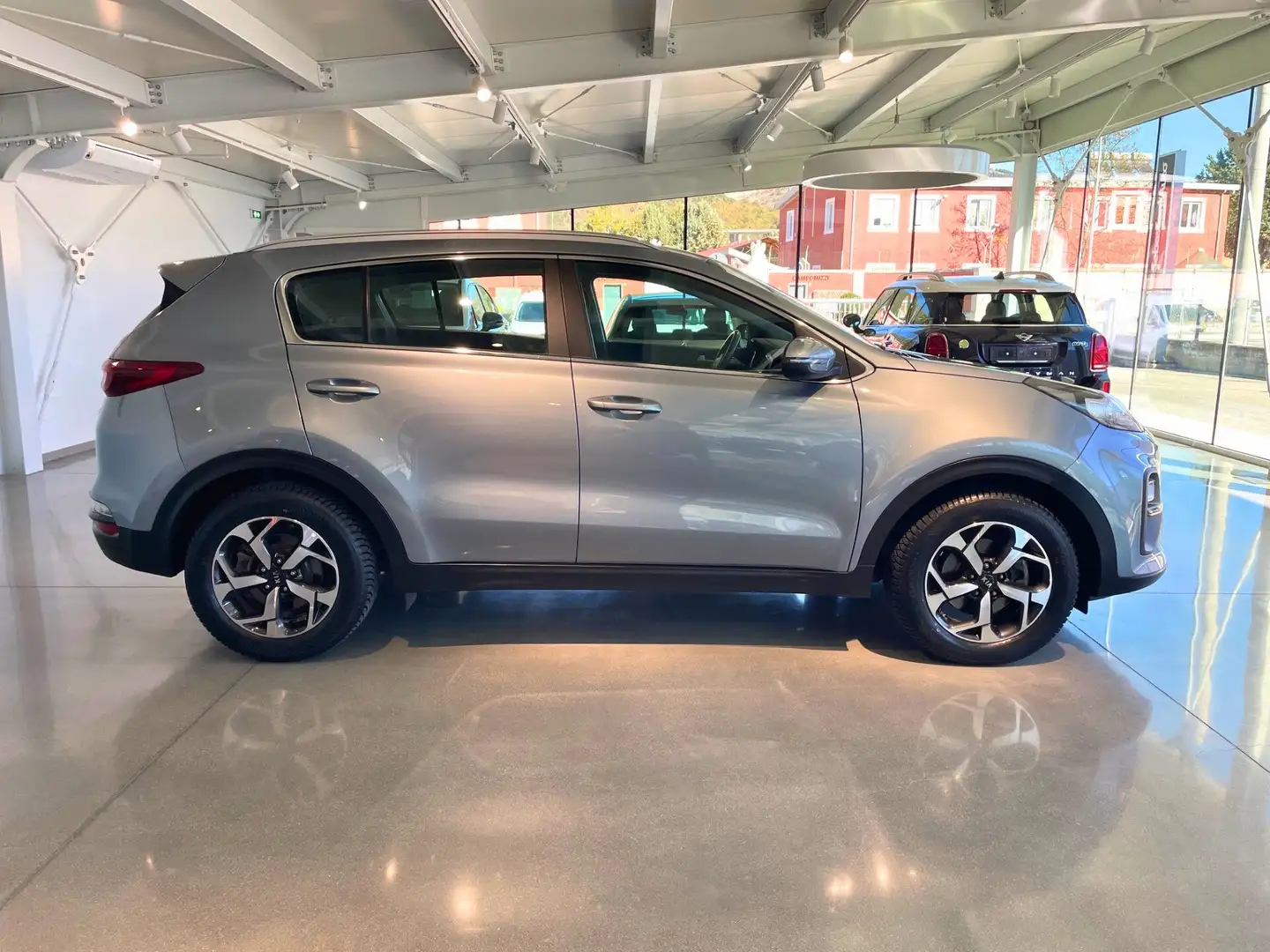 Kia Sportage 1.6 crdi MHEV B.Class 2wd 136cv dct *PREZZO REALE* Argento - 2