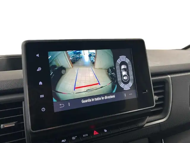 Nissan Primastar view 6