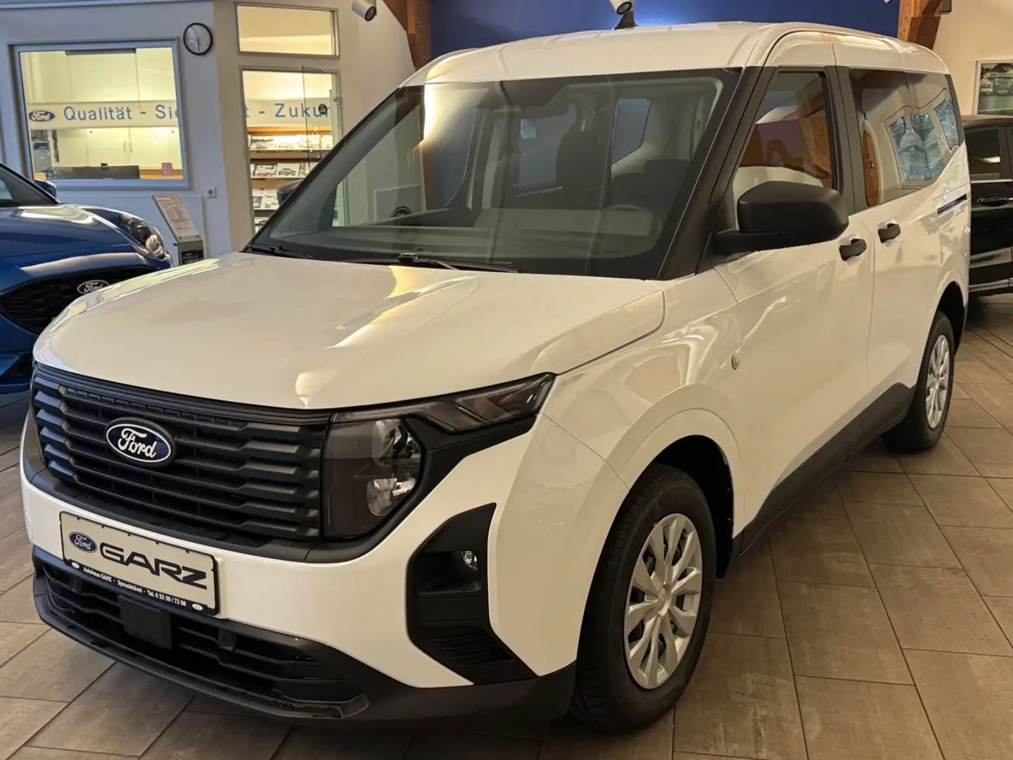 Ford Tourneo Courier *Winter-Paket*Sync4*Kamera*5J Ga Weiß - 2