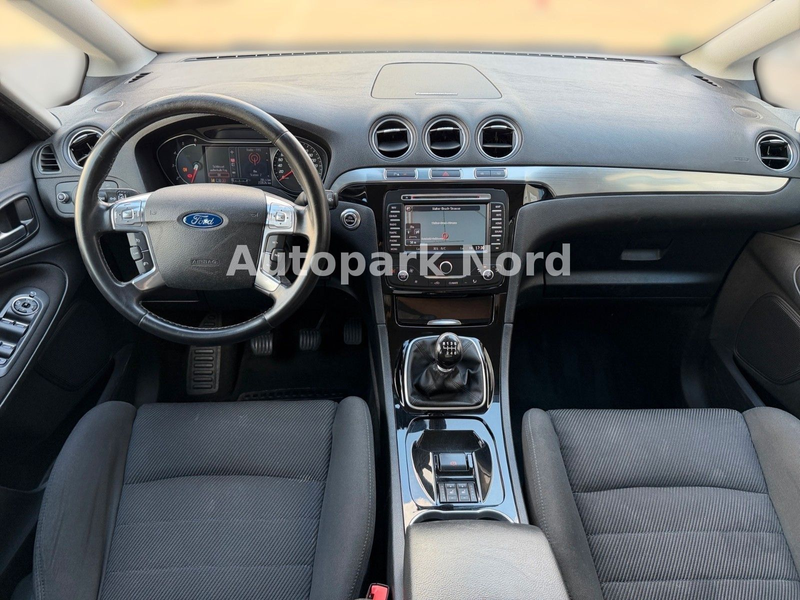 Ford S-Max S-MAX 2.0 TDCi DPF Titanium/7-SITZER/AHK/SHZ/PDC — photo 9