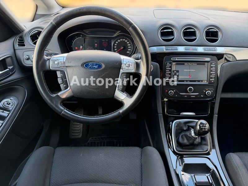 Ford S-Max S-MAX 2.0 TDCi DPF Titanium/7-SITZER/AHK/SHZ/PDC — photo 11