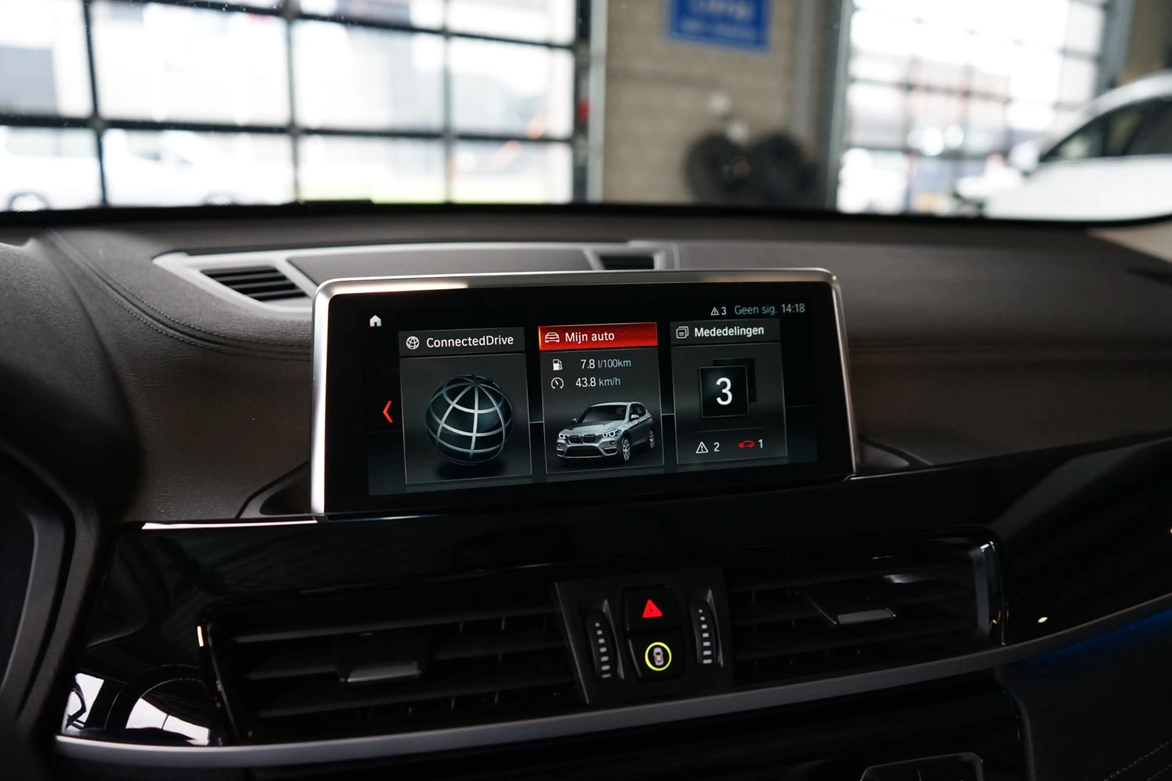 BMW X1 XDrive25e Sport Line PANO | LEDER | DEALER ONDERHO — photo 9