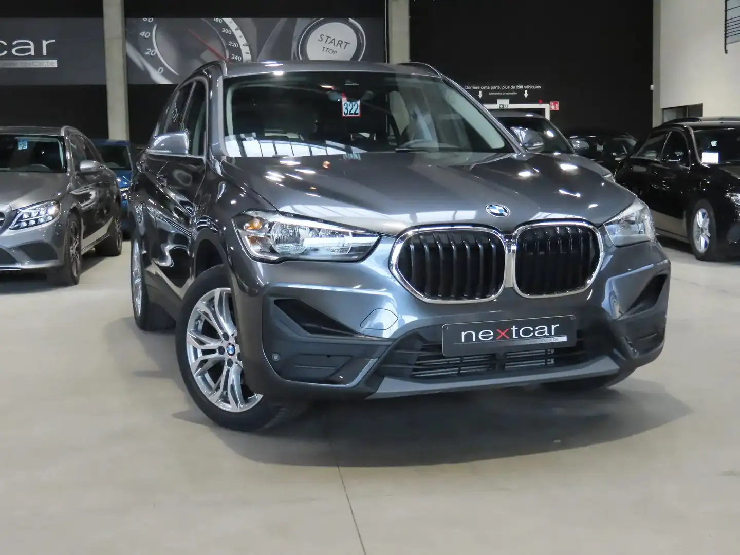BMW X1 18d SDrive **18'-NAVI PRO-CUIR-PARKING AV&AR** Gris - 2