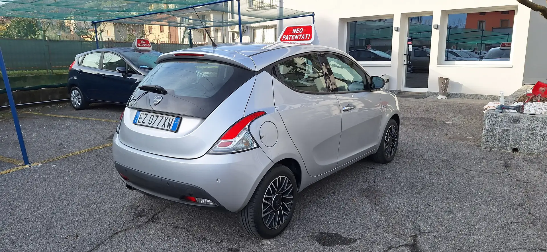 Lancia Ypsilon Ypsilon III 2011 1.2 8v Gold c/CL 69cv E6 Argento - 2