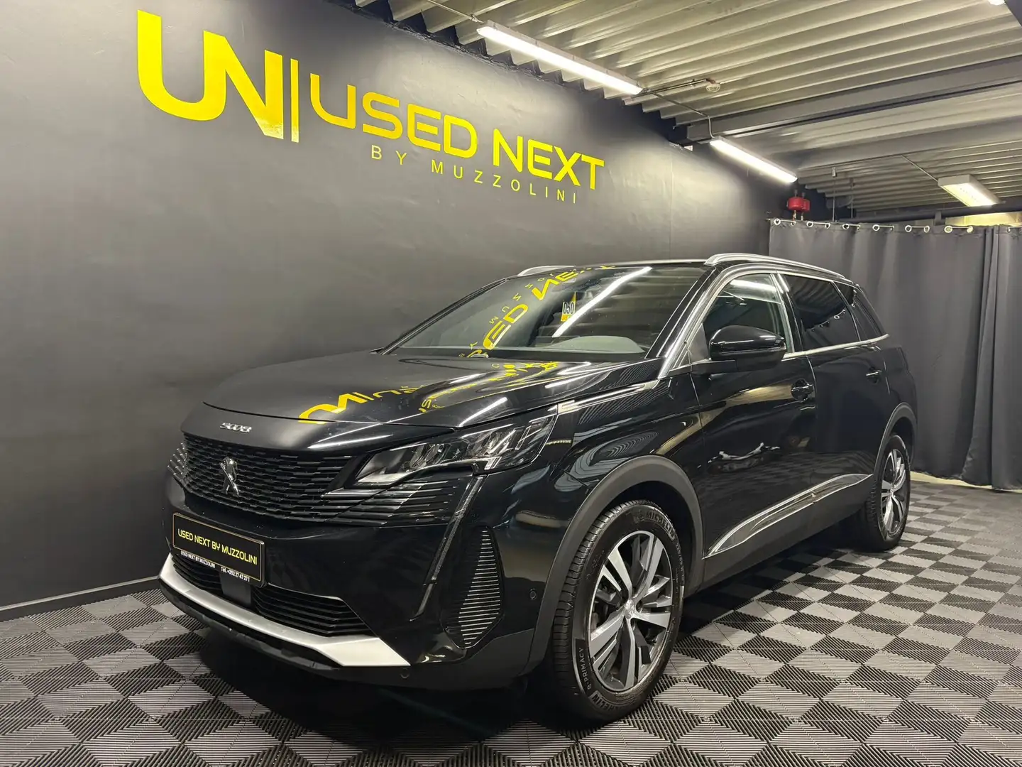 Peugeot 5008 1.5 BlueHDi EAT8 Allure Pack 7 places Noir - 1