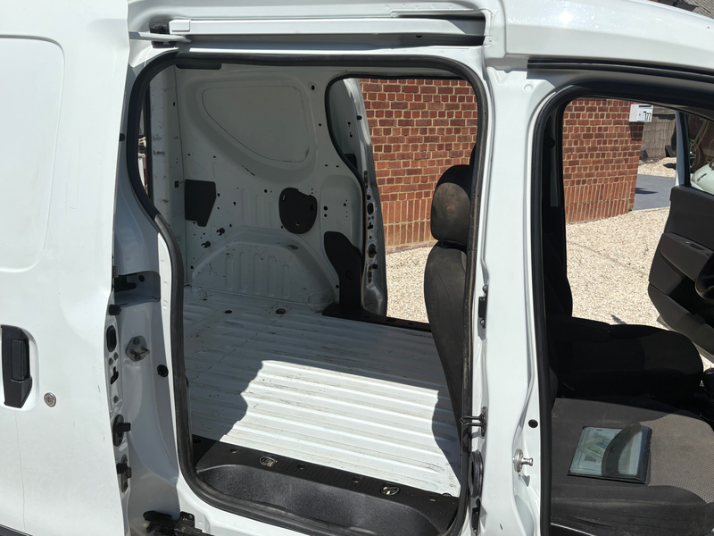 Dacia Dokker 1.3 TCe Work Edition  S/S (EU6.2) — photo 12