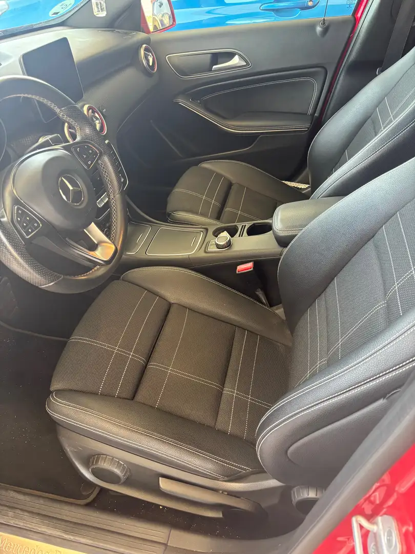 Mercedes-Benz A 200 A 200d 7G-DCT Rojo - 2