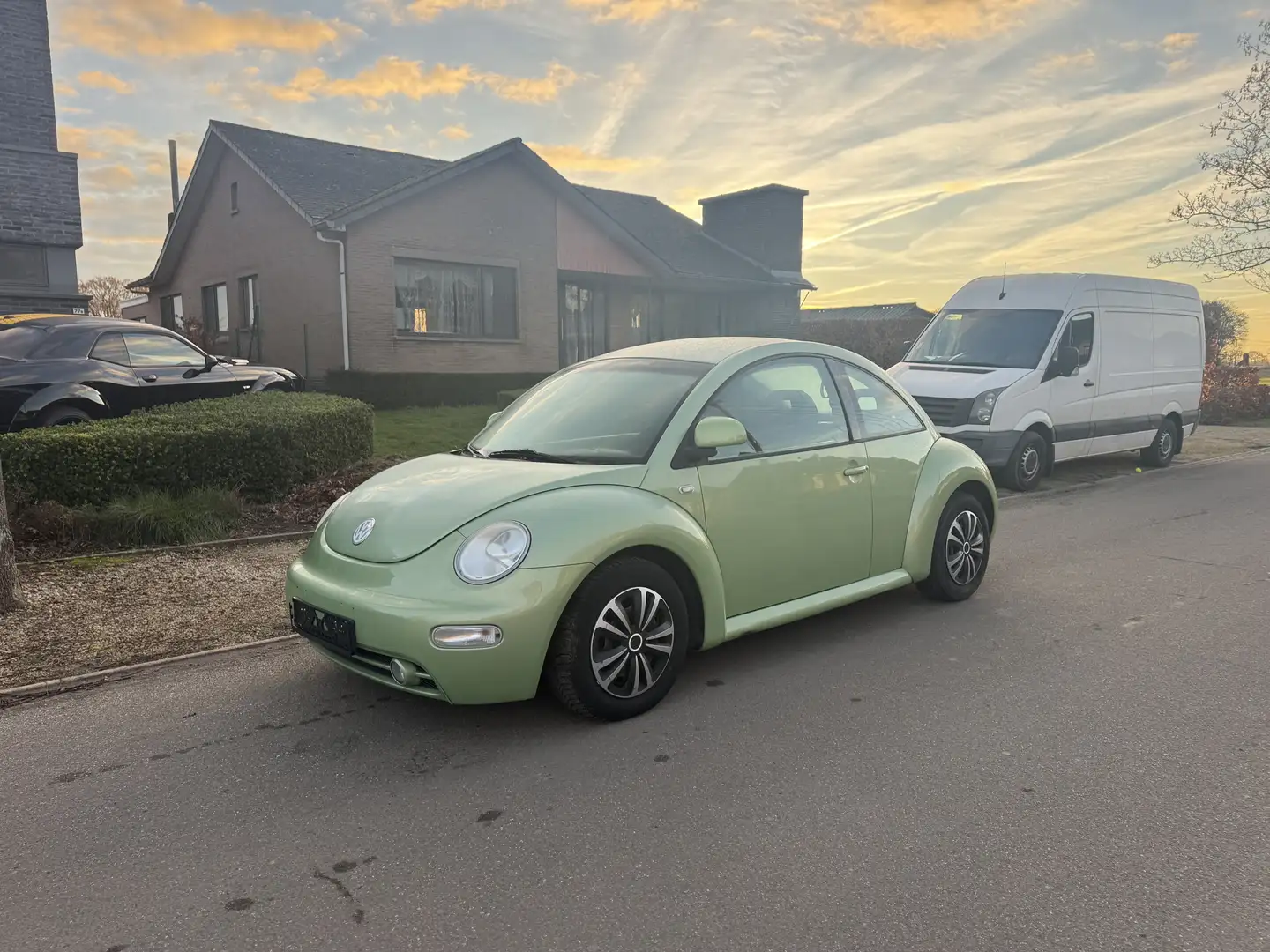 Volkswagen Beetle 2.0 benzine Vert - 1