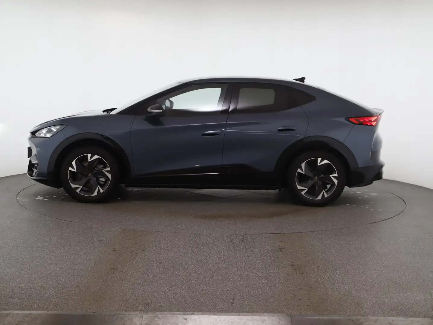 CUPRA Tavascan Alpha 210kW/286PS Blau - 2