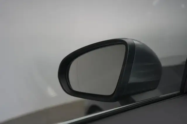 Mercedes-Benz CLA view 26