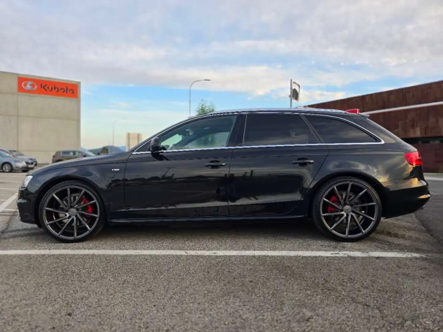 Audi A4 A4 Avant 2,0 TDI Aut. Schwarz - 1