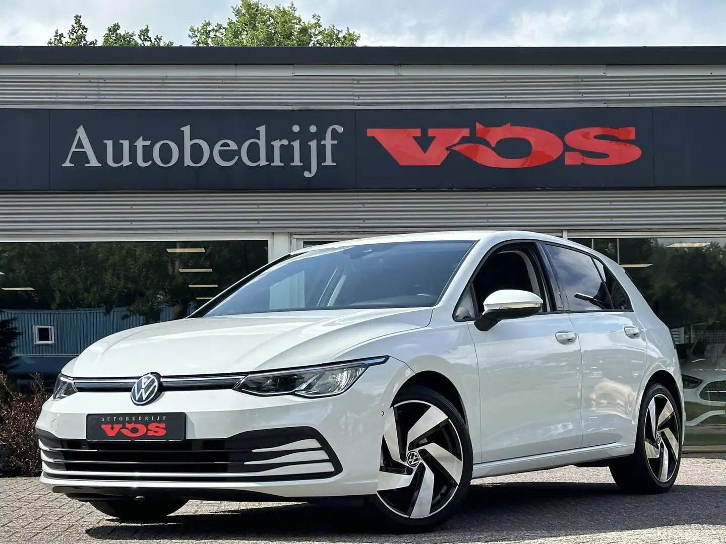 Volkswagen Golf 1.5 TSI | Stoelmassage | Camera | Memory | Trekhaa Wit - 1